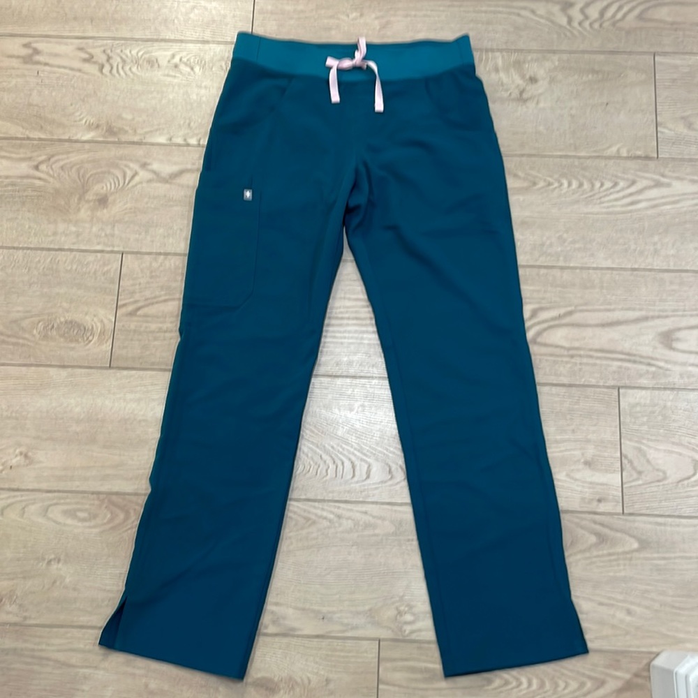 Figs scrubs pants